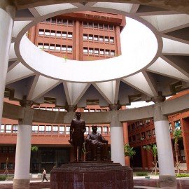 當政治進入校園 I：中山學生的投票行為