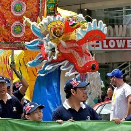 誰是華人？工作現場的國家認同和策略互動