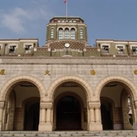 引清兵入關？民主政治中的司法人事權