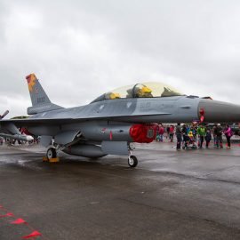 美國的安全承諾會影響台灣人們自我防衛的決心嗎？