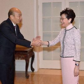 (被)統一後真能維持現在的生活嗎？一個賽局模型的分析